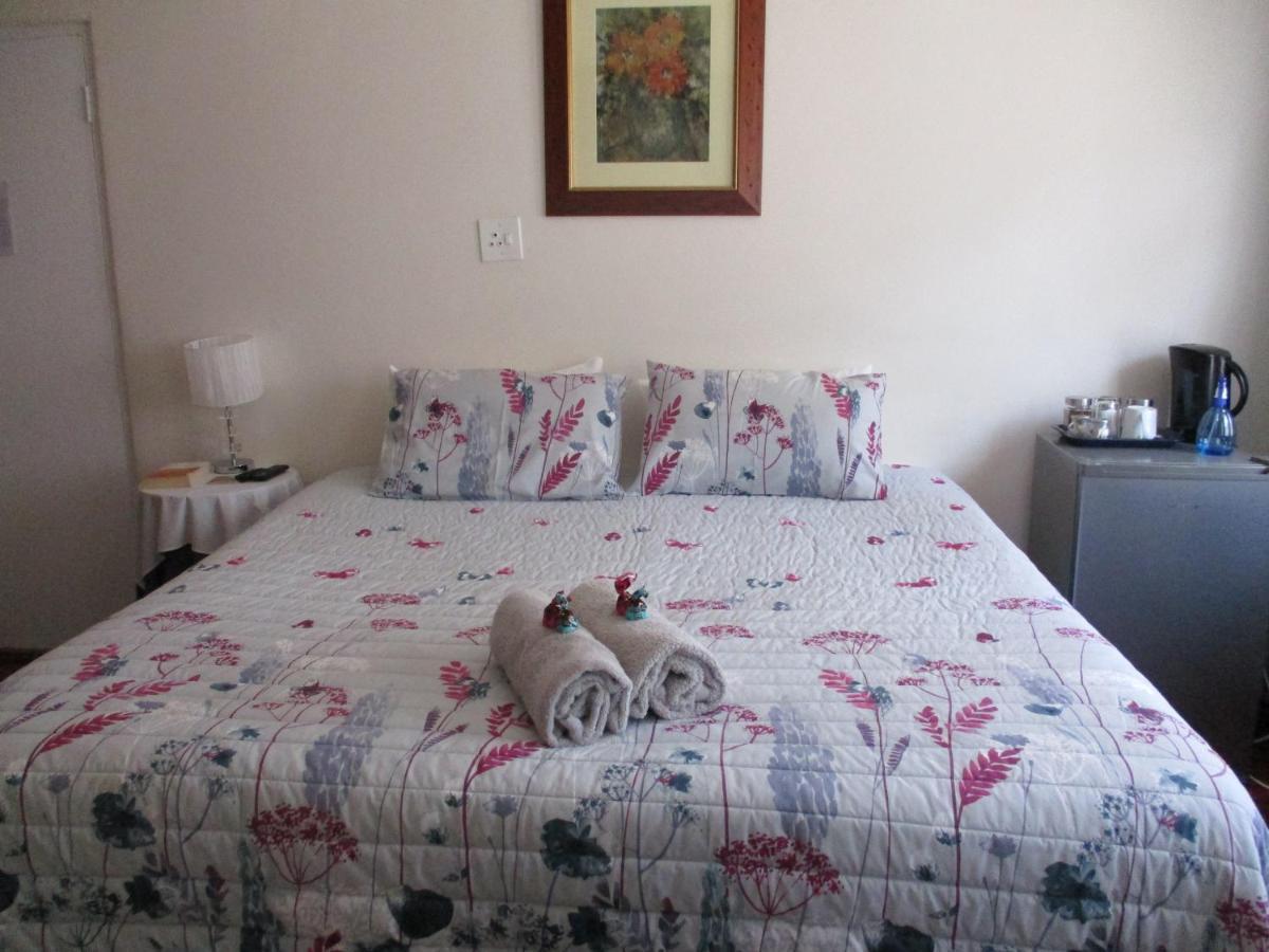 White Rose Guest House Vanderbijlpark Εξωτερικό φωτογραφία