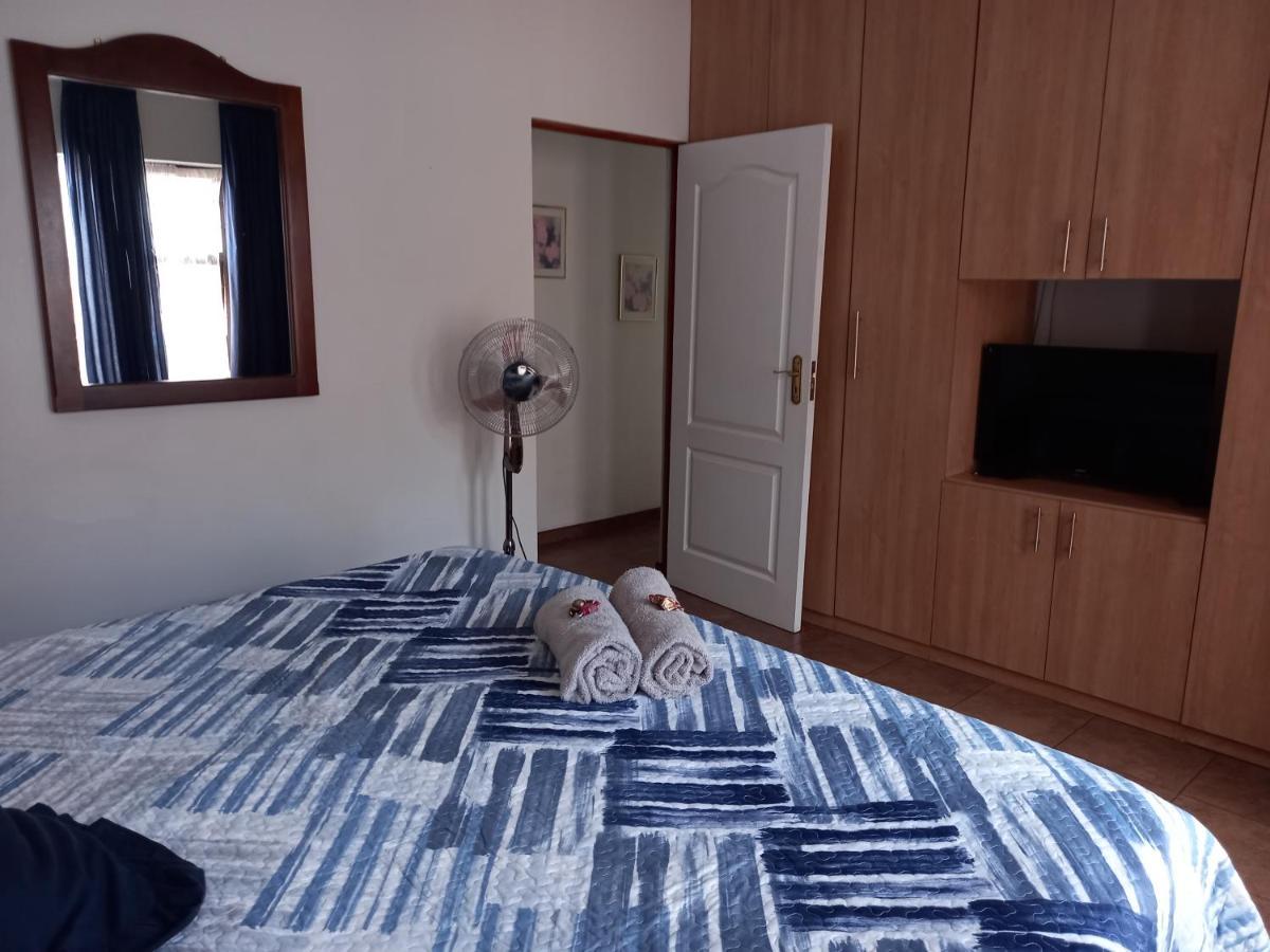 White Rose Guest House Vanderbijlpark Εξωτερικό φωτογραφία